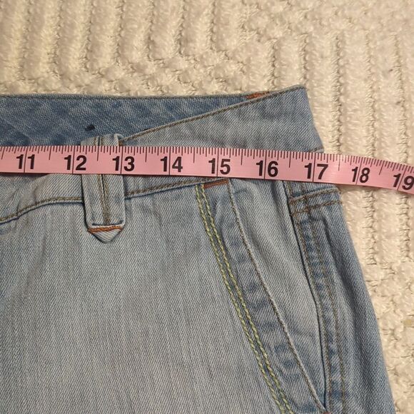 TOMMY HILFIGER Shorts Womens 10 Blue Bermuda Denim Cuffed Casual Mid Rise Zip - Picture 6 of 10